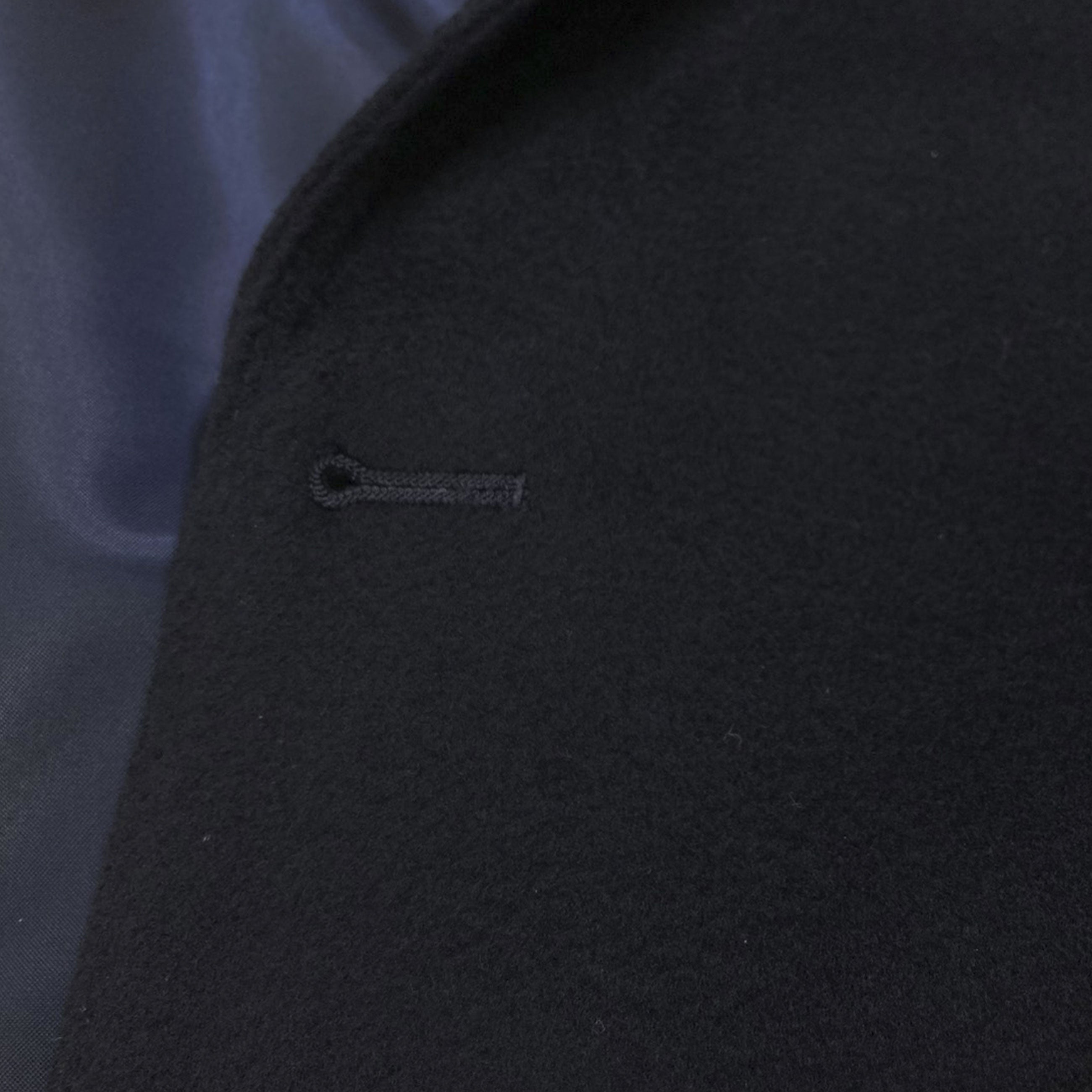 採用 Loro Piana 面料 25223063 製成的夾克