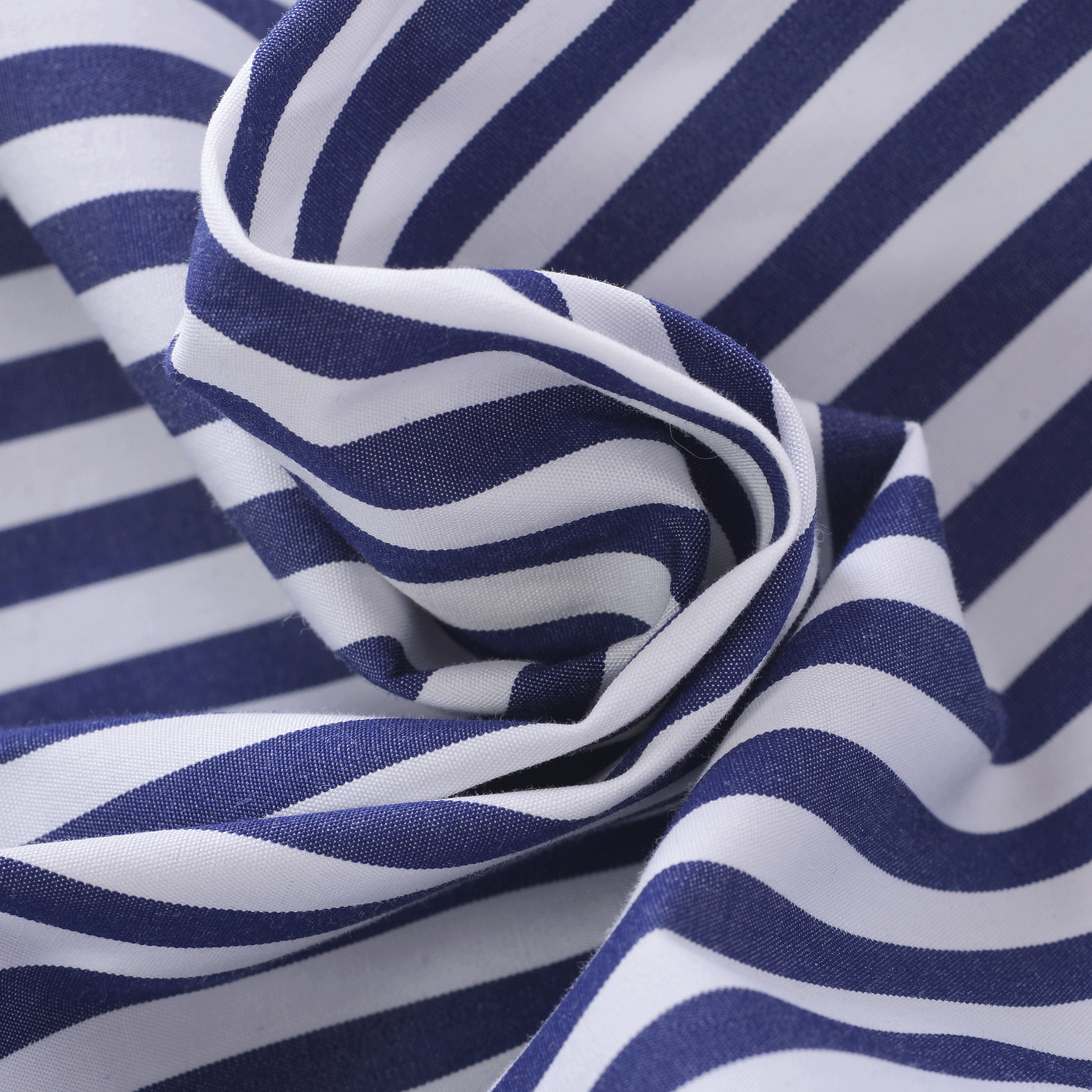 ストライプ柄長袖レギュラーカラーシャツ 25234010