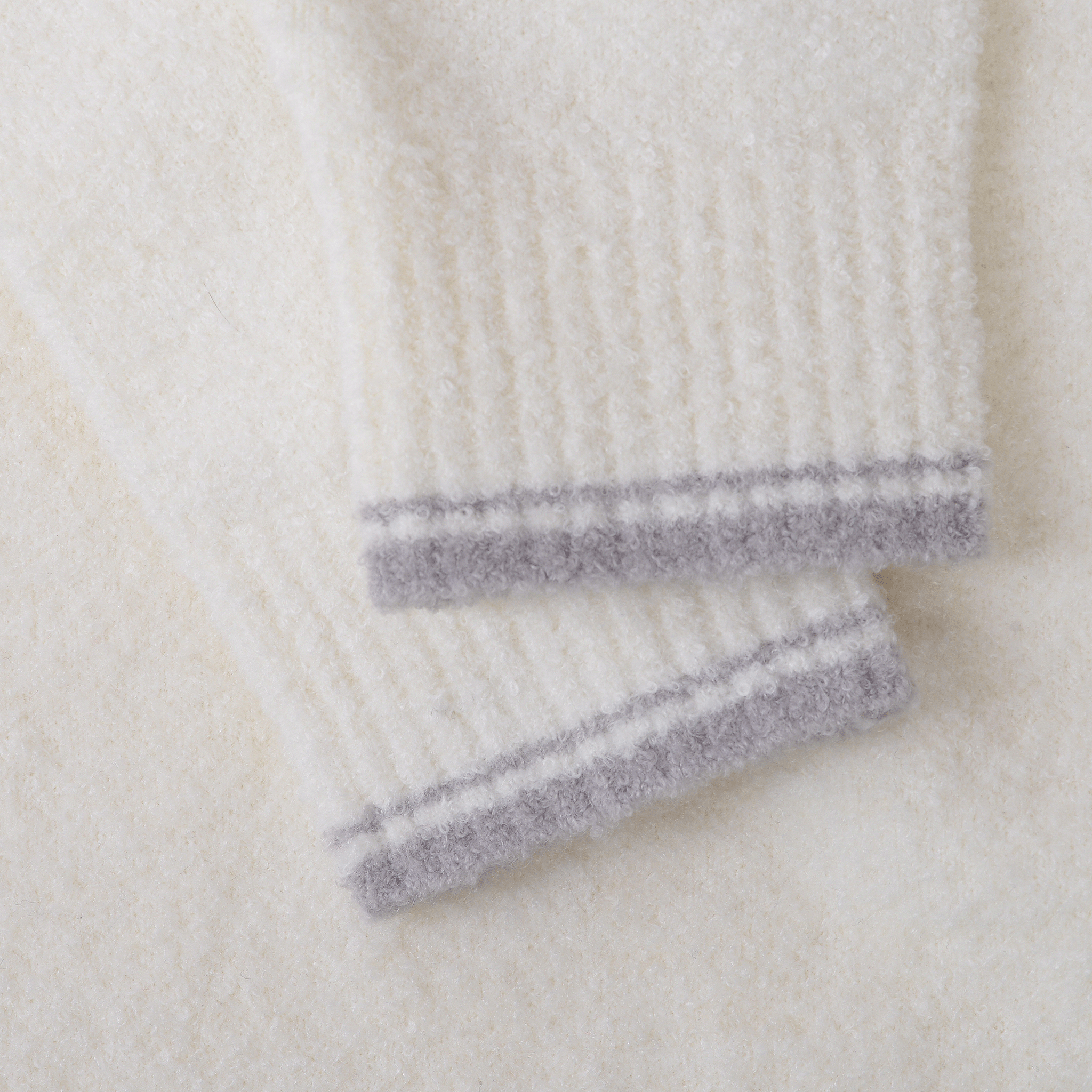 クルーネックセーター 25252020