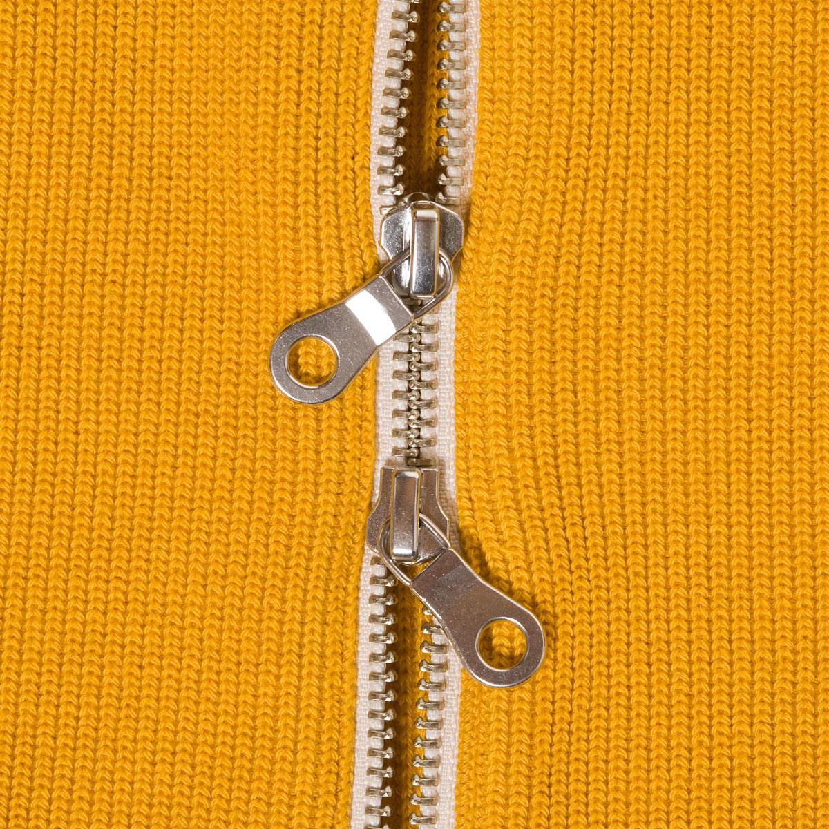 ZIPUPベスト 10000562 - SINA COVA