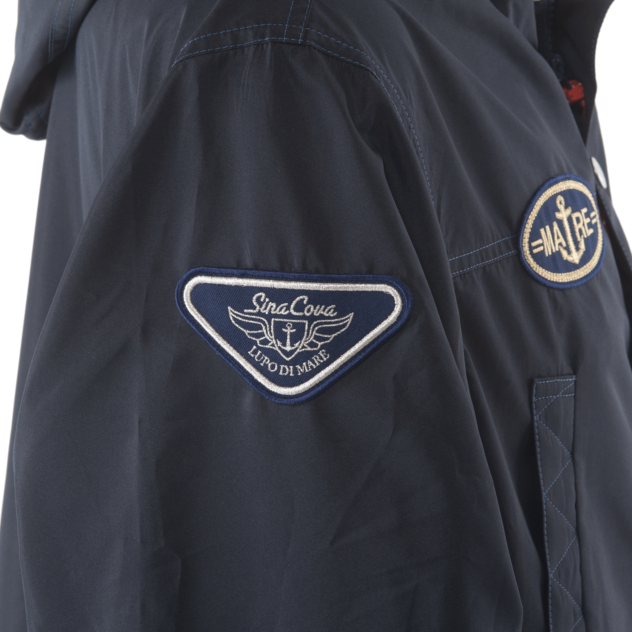 高性能巡航半身派克大衣 23113010